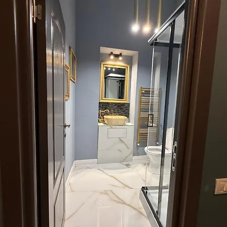 Laya Old Town Blue Bukarest