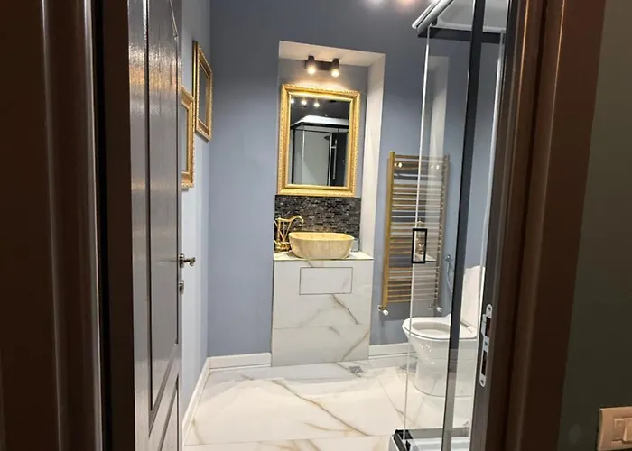 Laya Old Town Blue Bucureşti